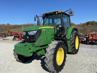 2014 John Deere 6105M