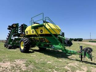 2018 John Deere 1890