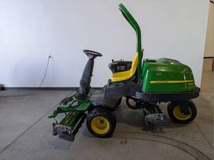 2011 John Deere 2500B