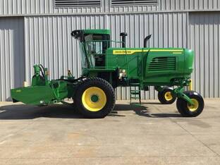 2022 John Deere W200M