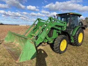 2014 John Deere 5115M