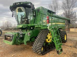 2022 John Deere S790