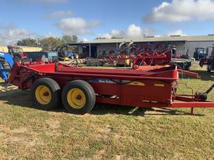 2024 New Holland Box Spreaders 185
