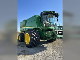 2023 John Deere S780