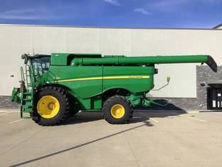 2024 John Deere S780
