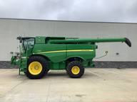2024 John Deere S780