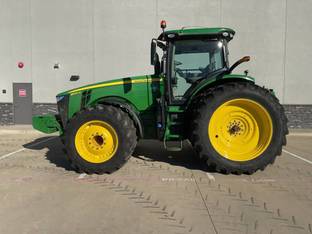 2018 John Deere 8320R