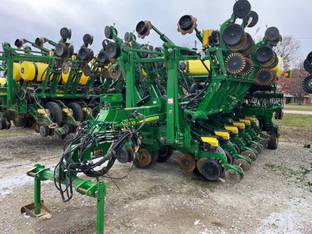2015 John Deere 1795