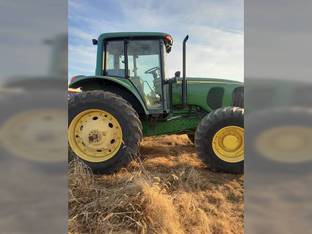 John Deere 7520