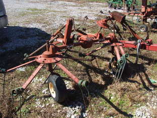 Durabilt 6 basket tedder