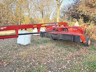 2009 New Holland H7550