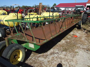 Shur-Feed 20' hay wagon