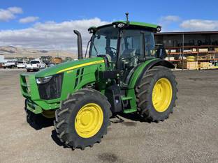 2022 John Deere 5125M