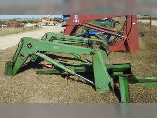 John Deere 148