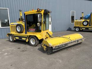 2019 Superior Broom SM74P