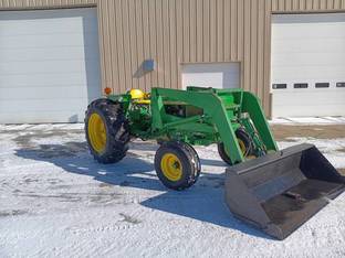 1979 John Deere 2440