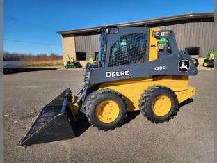 2024 John Deere 320G