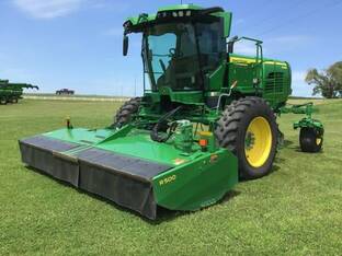 2022 John Deere W260