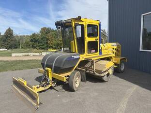 2019 Superior Broom DT74C