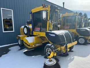 2021 Superior Broom DT74C