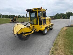 2023 Superior Broom SM74J