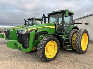 2023 John Deere 8R 230