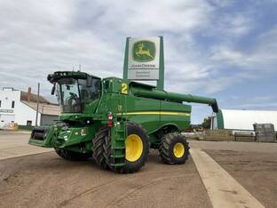2024 John Deere S780