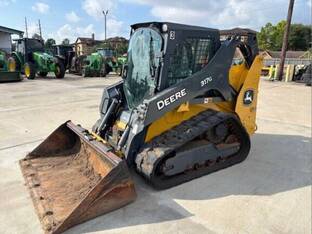 2023 John Deere 317G