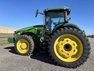 2022 John Deere 8R 410