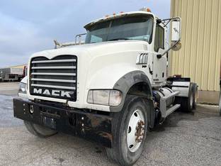 2013 Mack GRANITE GU713