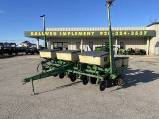 1990 John Deere 7200