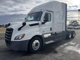 2023 Freightliner CASCADIA 125