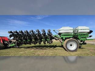 2023 Unverferth 2030DT