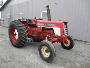 1975 International 574