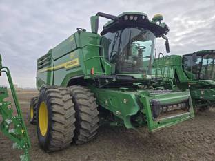 2022 John Deere X9 1100