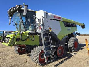 2023 Claas LEXION 8600TT