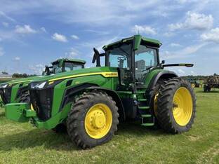 2024 John Deere 8R 250