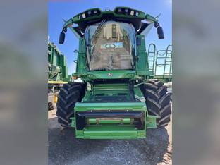 2023 John Deere S780