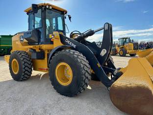 2023 John Deere 624 P