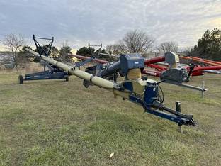 2022 Harvest International H1374XT