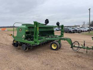 1999 John Deere 1560