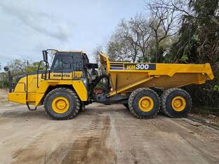 2015 Komatsu HM300-5