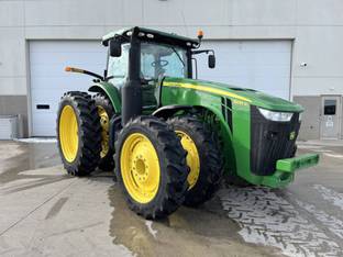 2012 John Deere 8235R