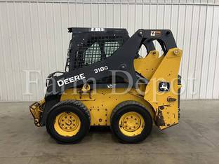 2020 John Deere 318G