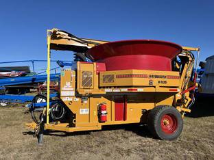 2024 HayBuster H1135