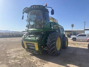 2016 John Deere 8800