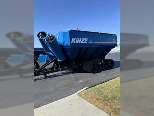 2022 Kinze 1321