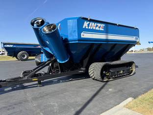 2012 Kinze 1100