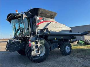 2022 Gleaner S97