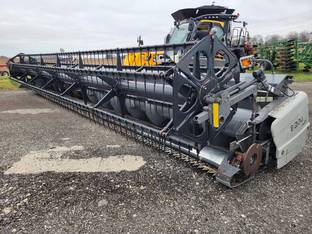2008 Gleaner 8200-30
